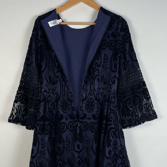Eliza J Black Blue Burnout Velvet Lace Bell‎ Sleeve Fit and Flare Dress Size 4 - Picture 9 of 14